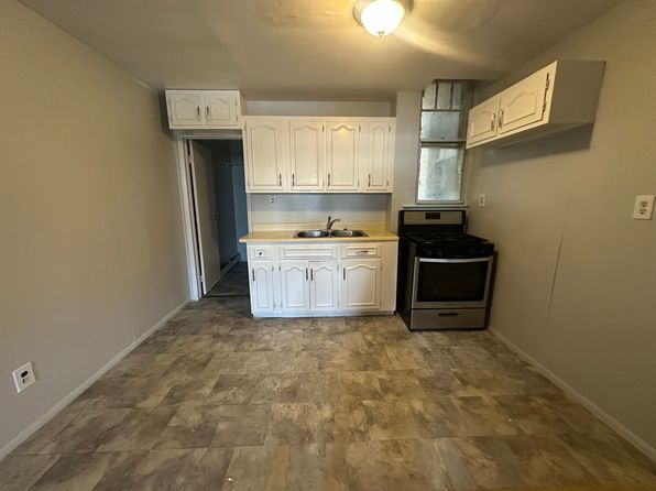 245 Hollywood Ave Floor 1