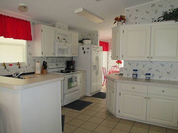 4th image of 14077 Vista Del Lago Blvd