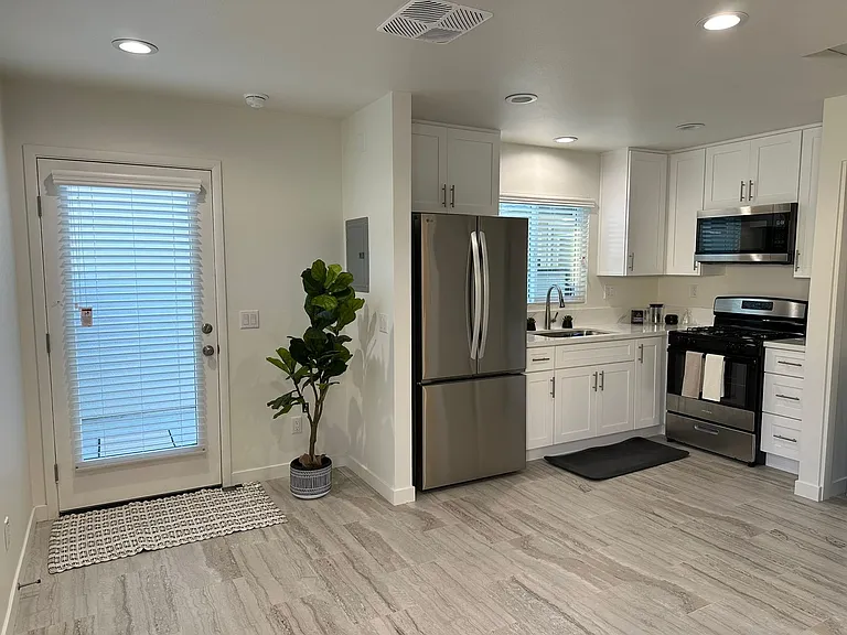 1451 W Almond Ave #D — Photo 1