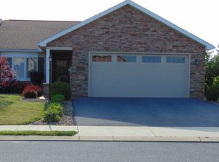 164 Tobin Dr, Chambersburg, PA 17201