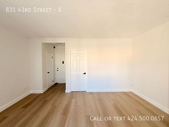3rd image of 831 W 43rd St APT 8