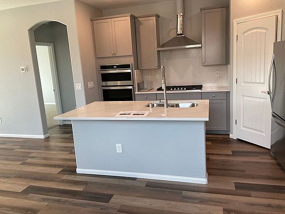 3rd image of 6332 Mildas St