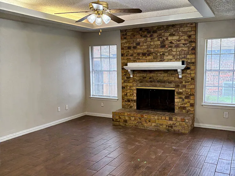 3008 Townbluff Dr — Photo 5