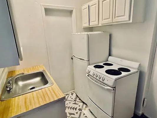Rented by Charie Properties LLC | media 8