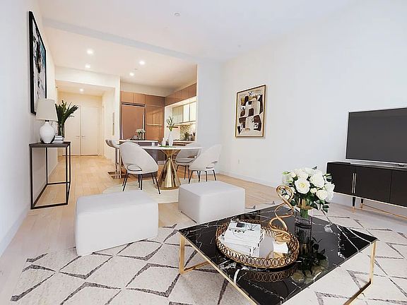 2nd image of 75 Wall St APT 20P