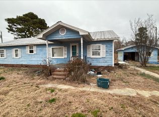 484 Yellow Skin Rd, Autryville, NC 28318