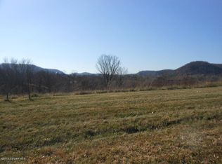 186 Rimrock Rd, Rollingstone, MN 55969