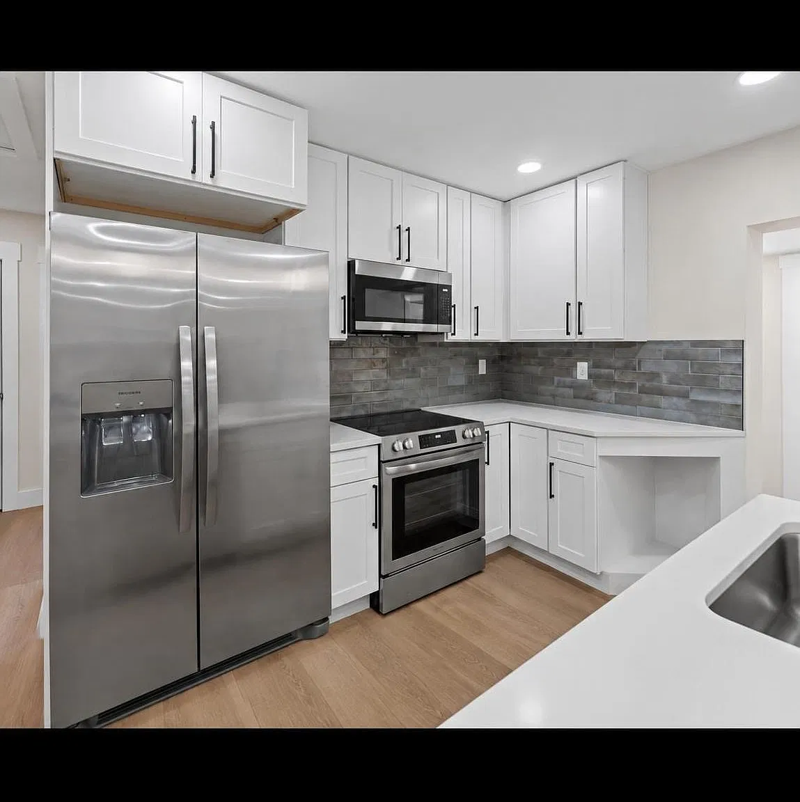 4 bed, 1565 sqft, $2,700 — Photo 2