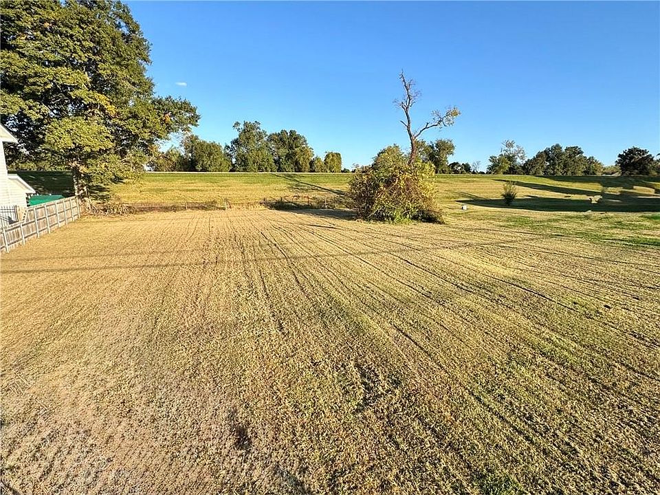 1st image of 15586 River Rd