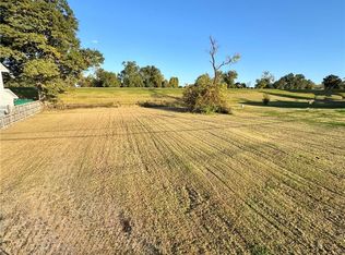 15586 River Rd, Hahnville, LA 70057