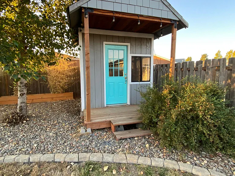 1055 Charlie Ave — Photo 13
