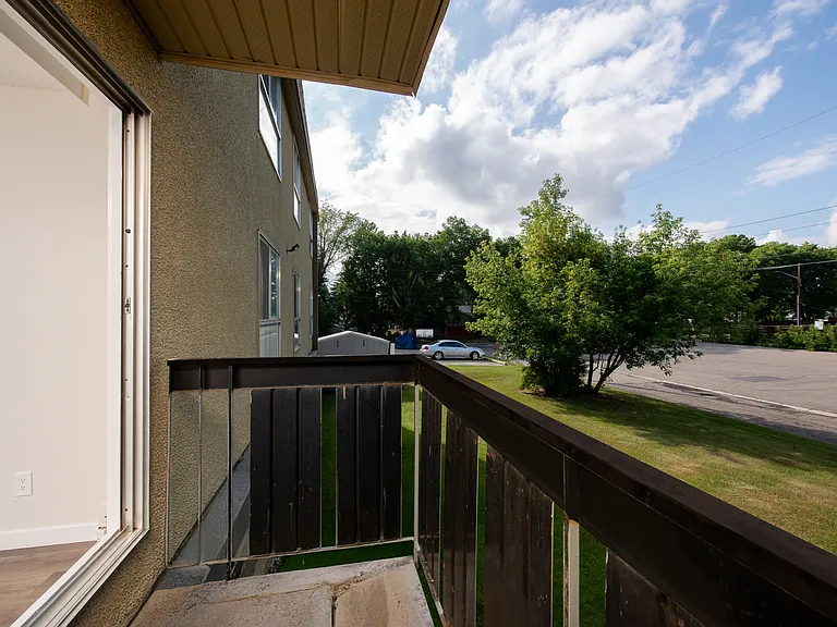6 Gainsborough Ave — Photo 19