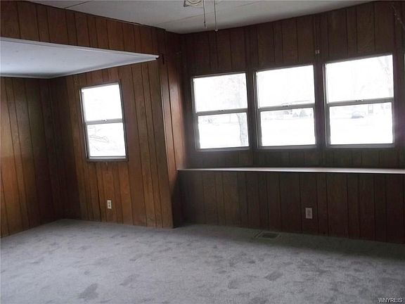 3rd image of 1050 Karen Dr