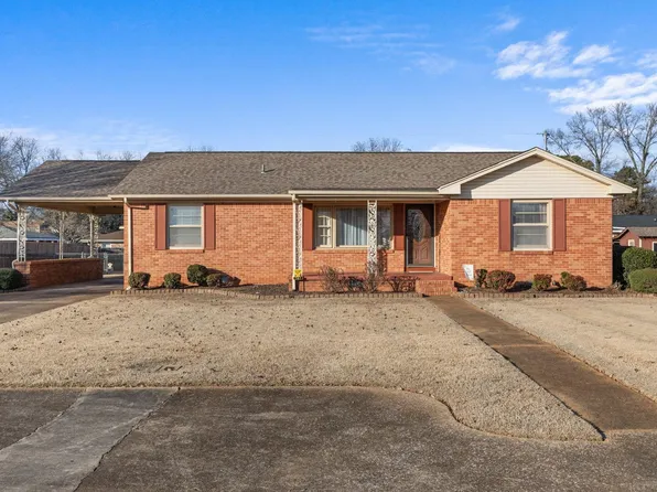 707 Tuxedo Ave, Muscle Shoals, AL 35661