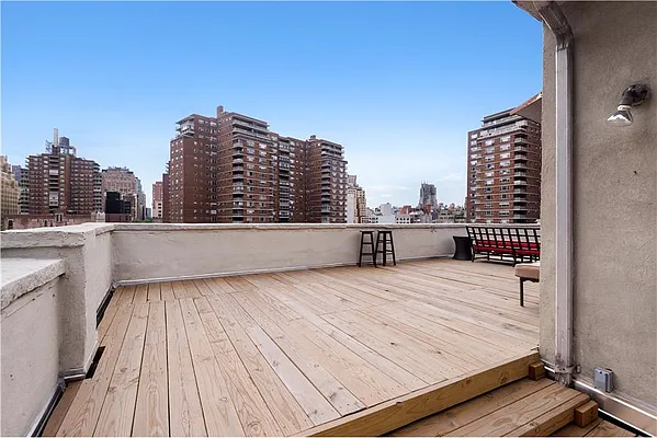 Rented by Triplemint | media 26