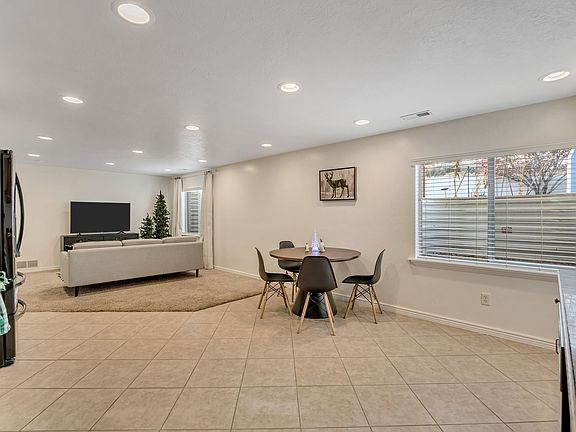 5th image of 14354 S Copper Oaks Dr