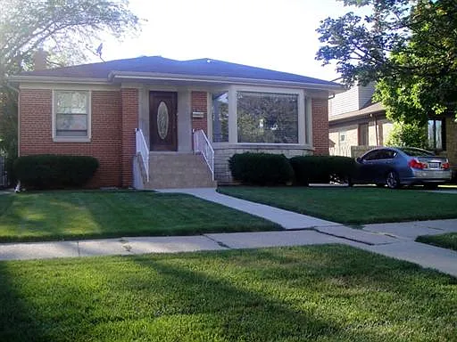 2142 N 76th Ct photo 1