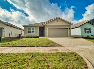 332 Wedemeyer St, Taylor, TX 76574