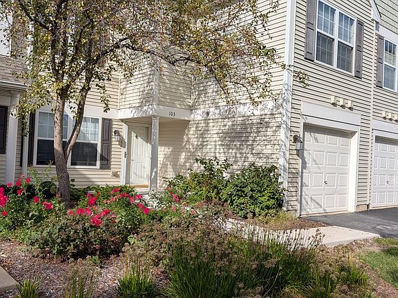 3rd image of 2947 Rutland Cir Unit 103