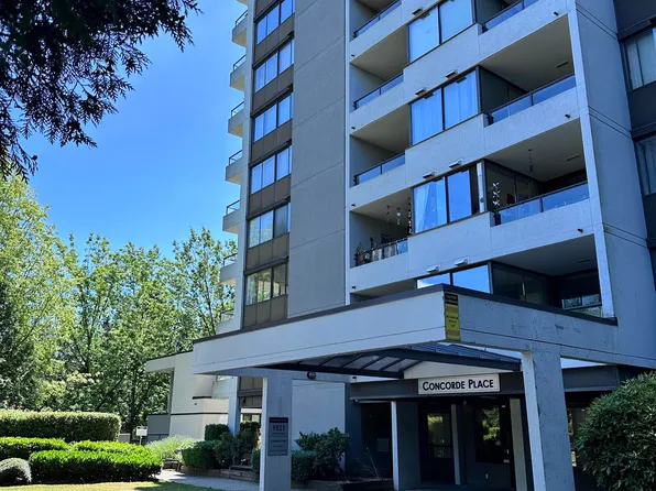 9521 Cardston Ct #507, Burnaby, BC V3N 4R8