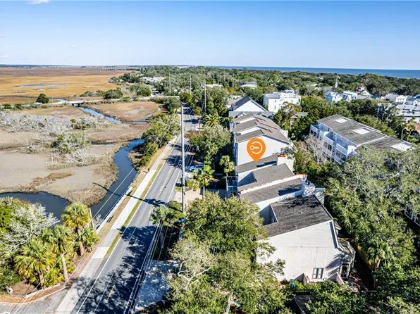 1528 Ocean Blvd, Saint Simons Island, GA 31522