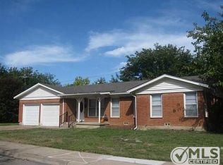 4929 Roxie St, Haltom City, TX 76117