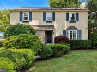 42 Home Rd, Hatboro, PA 19040