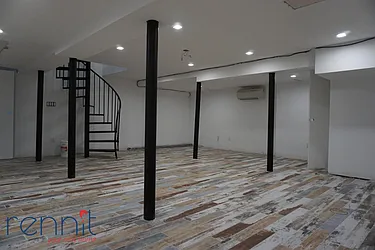 Rented by Rennit Inc.
