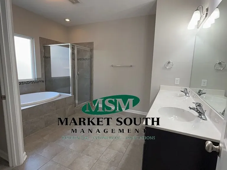 136 Waverly Way — Photo 8