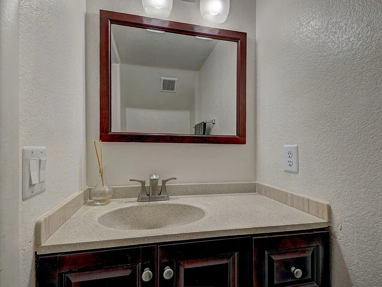 5450 Morris St #1220 — Photo 10
