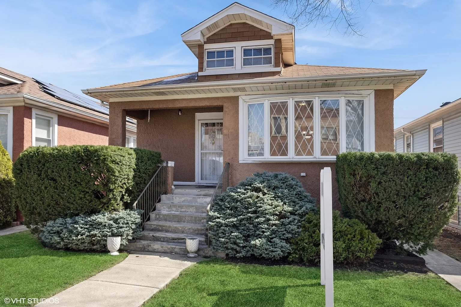 2829 N Oak Park Ave photo 1