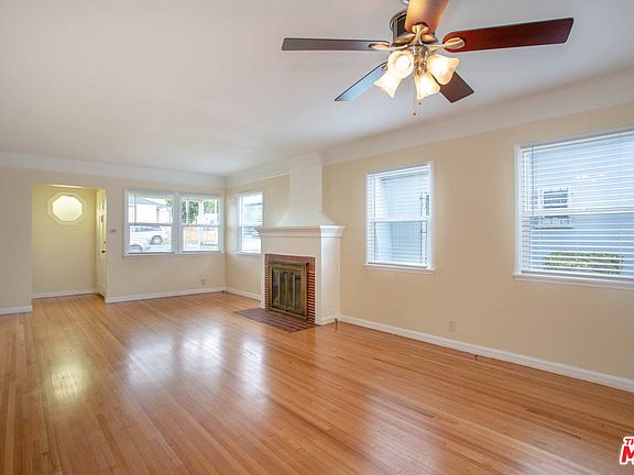 2nd image of 4404 W 58th Pl