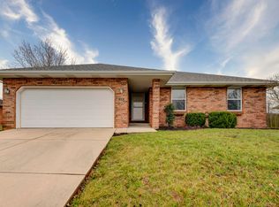 508 E Herron Dr, Ozark, MO 65721