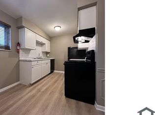 15525 E Ten Mile Rd APT 15, Eastpointe, MI 48021