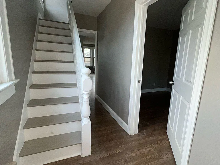 10 Olyphant Pl #R — Photo 16