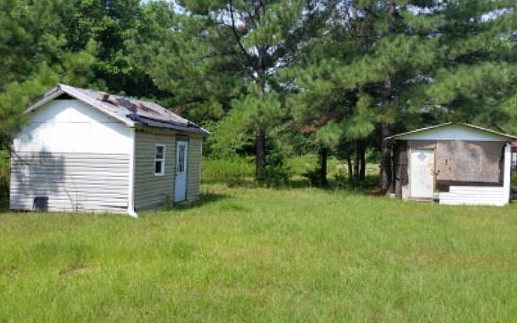 3rd image of 815&-811 Leisure Dr