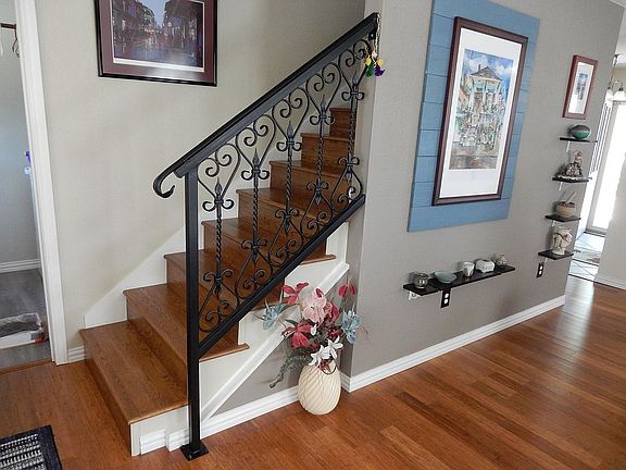 4th image of 4874 Glen Oaks Cir