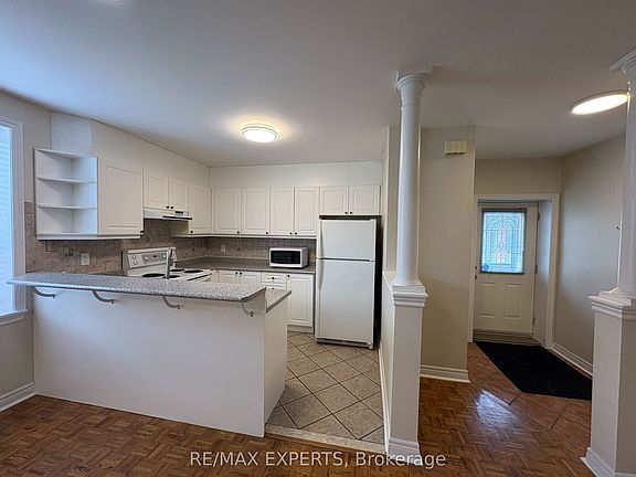 5th image of 287 Sammon Ave Unit D