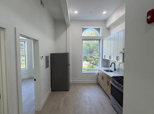 69 Lincoln Park, Newark, NJ 07102