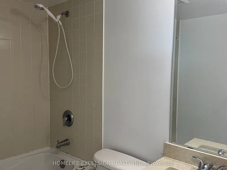 36 Lee Centre Dr #1515 — Photo 23