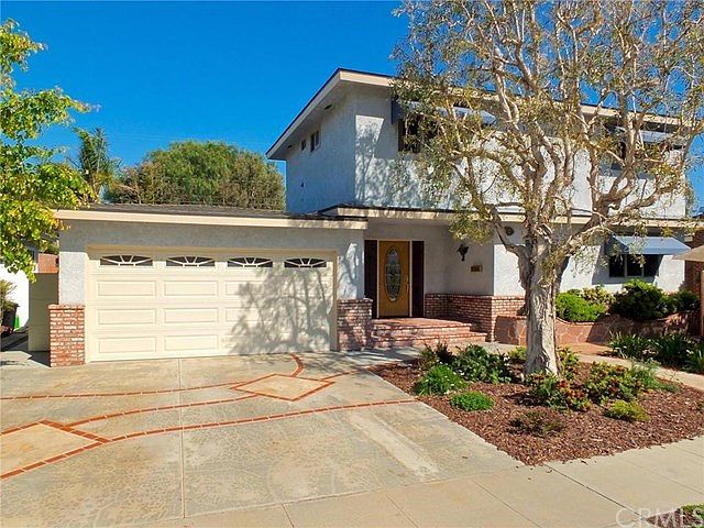 Beautiful curb appeal with drought resistant landscaping