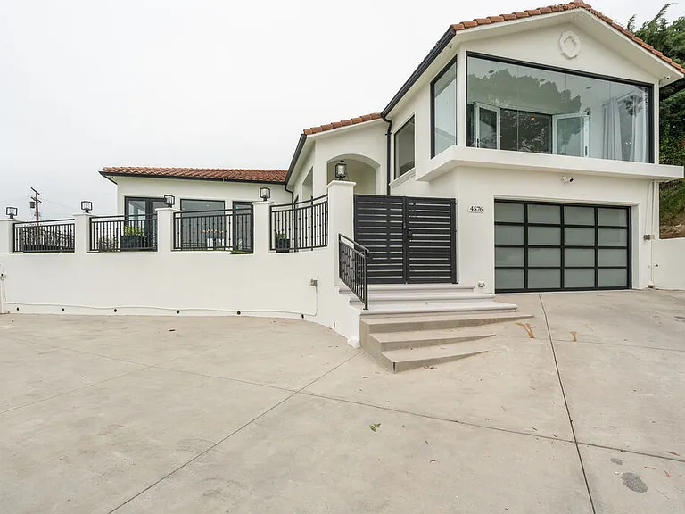 4576 Martson Dr — Photo 2