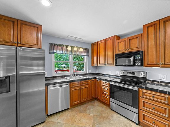 2nd image of 2243 Wilding Dr