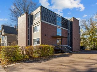 73 Euston St, Charlottetown, PE C1A1W1