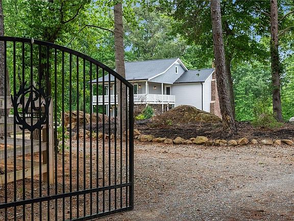 5th image of 1027 Branson Mill Rd