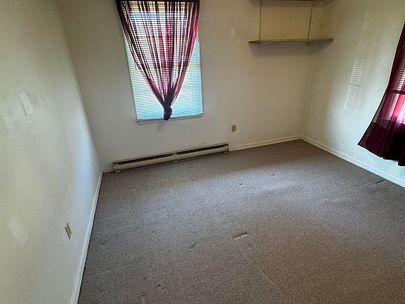 4th image of 309 Johnston Ave