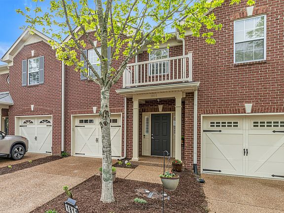 3rd image of 1811 Brentwood Pointe