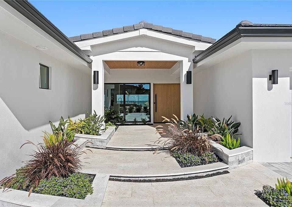 1st image of 2580 E BAY ISLE DRIVE SE