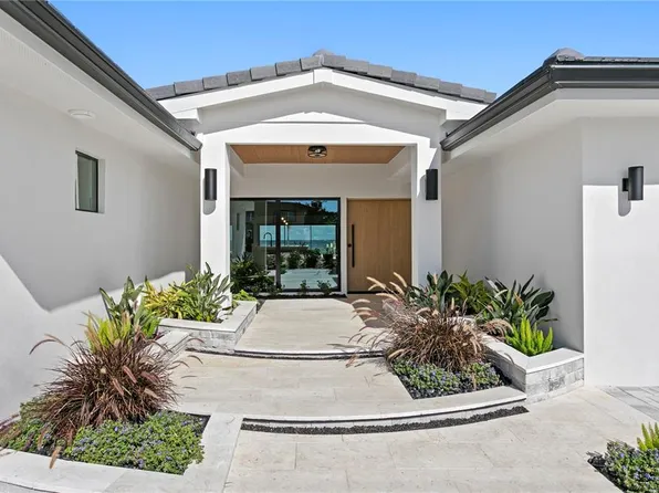 2580 E Bay Isle Dr SE, Saint Petersburg, FL 33705