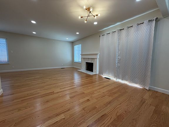 4th image of 3400 Glendora Dr